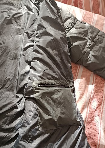 ERKEK PULL & BEAR UZUN ŞİŞME MONT - Görsel 2