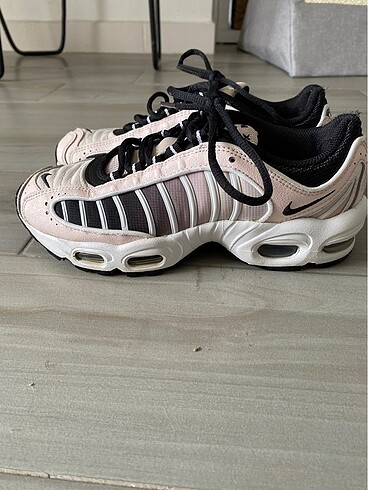 38 Beden Nike spor ayakkabı