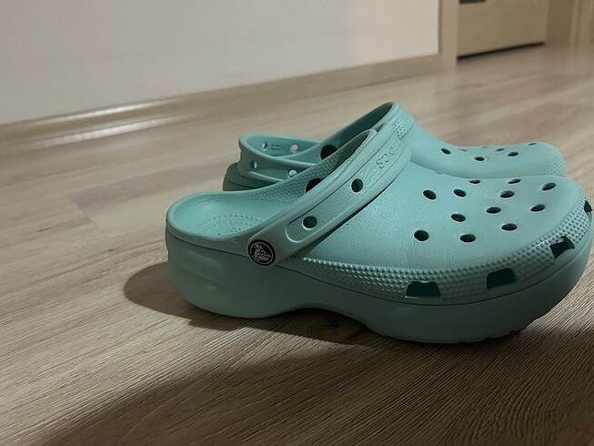 38 Beden mavi crocs orijinal