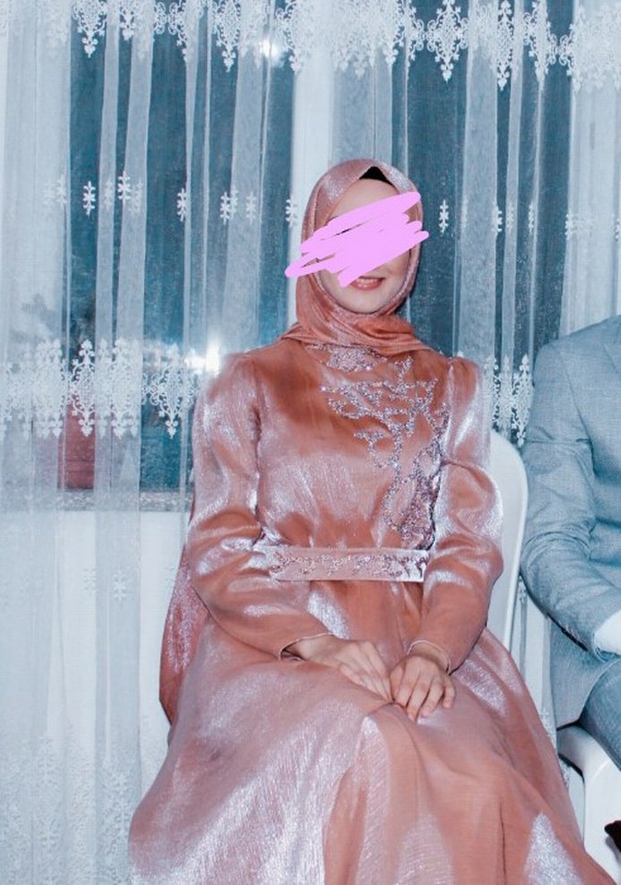 Soğan Kabuğu Parlak Uzun Kollu Drapeli Abiye Elbise ve Şal - Görsel 3