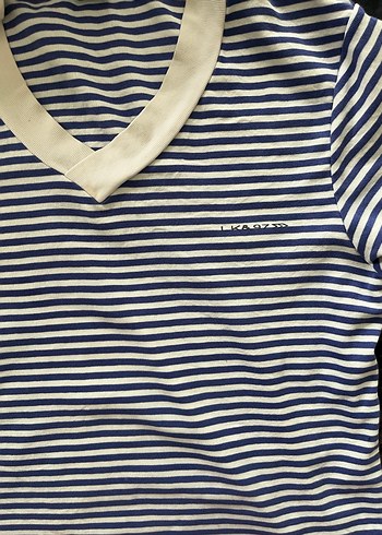Çizgili V Yakalı Kısa Kollu  Tişört - Görsel 3