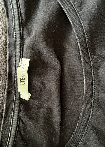 Siyah Kısa Kollu Tişört - Görsel 2