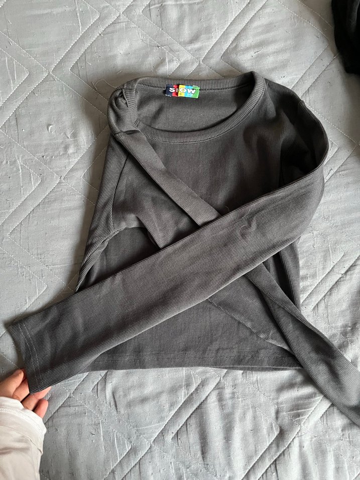 Uzun kollu crop - Görsel 3