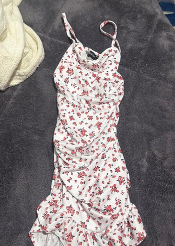 V Yaka Çiçek Desenli Drapeli Mini Elbise - Görsel 2