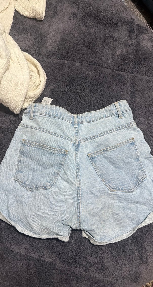 Kadın Mavi Mini Rahat Kesim Kot Şort - Görsel 4