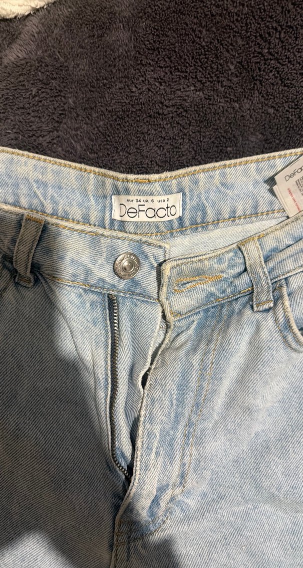 Kadın Mavi Mini Rahat Kesim Kot Şort - Görsel 3