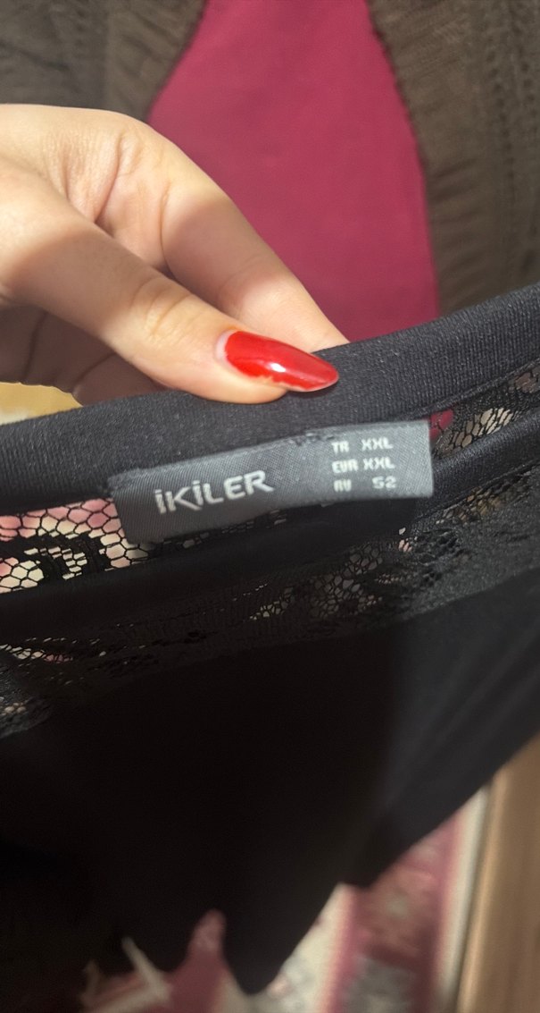 Dantel Detaylı Siyah Midi Elbise - Görsel 4