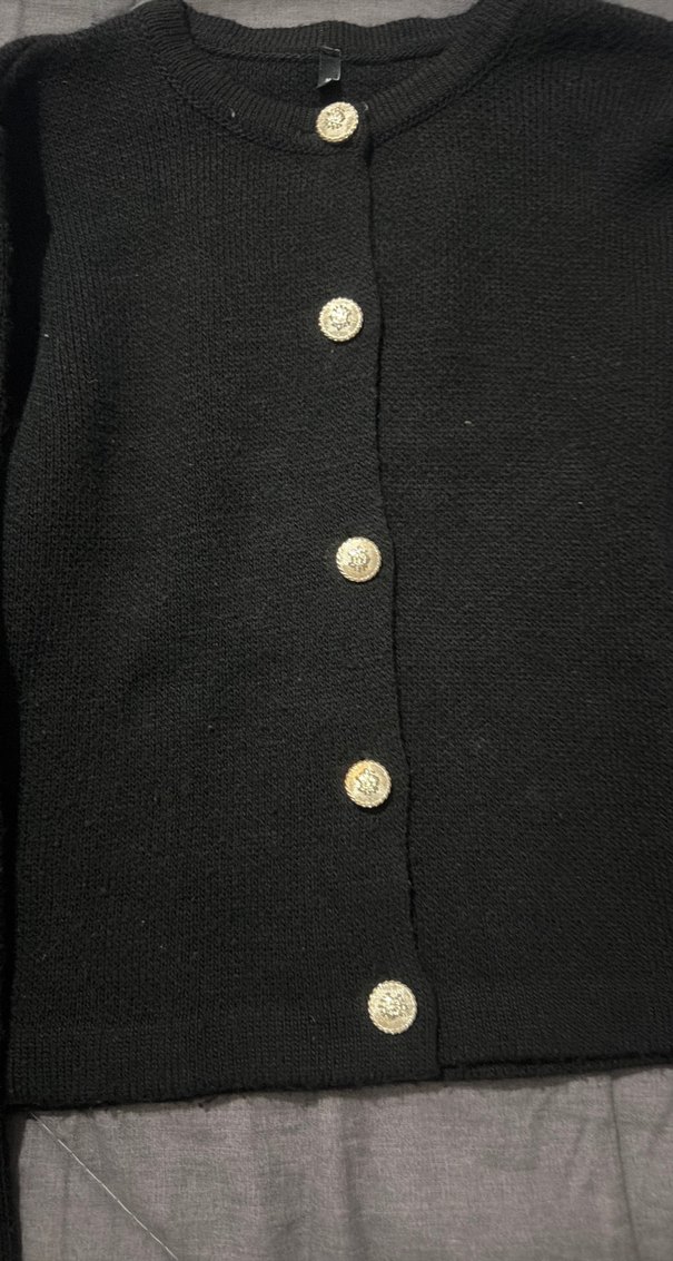 Düğmeli Siyah Kadın Hırka - Görsel 4