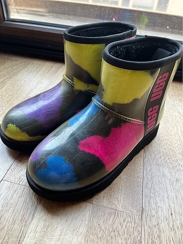Ugg çocuk bot