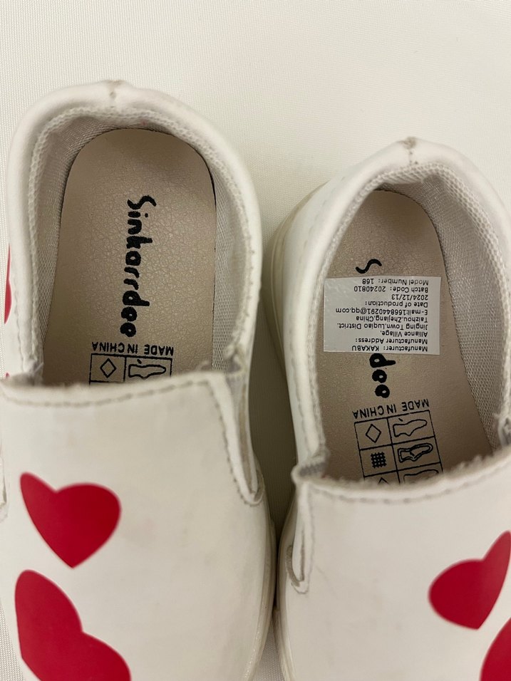 Kız Çocuk Beyaz Kalp Desenli Slip-On Spor Ayakkabı - Görsel 3
