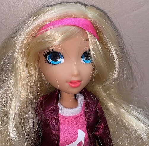 Beden Regal Academy-Rose