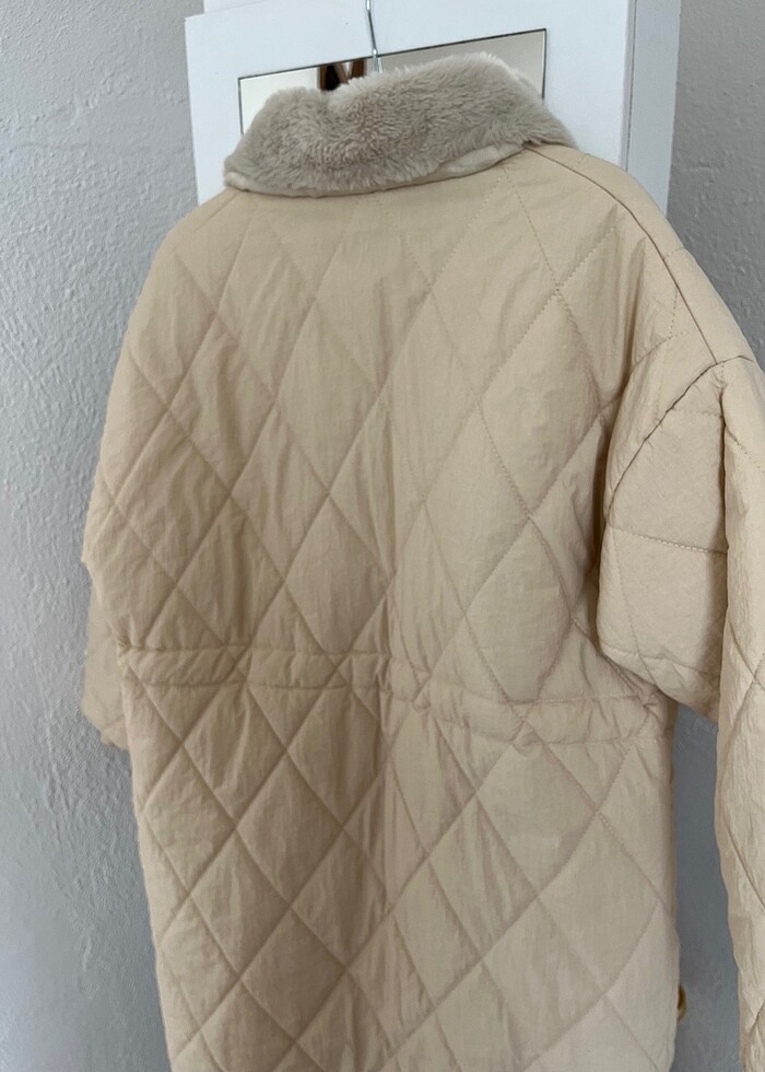 Bej belden ayarlamalı mont - Görsel 4