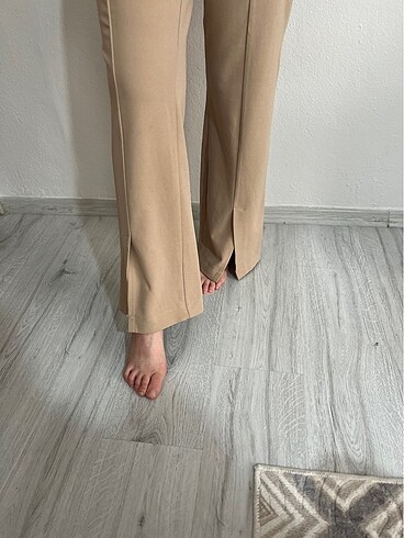 Yırtmaçlı pantolon - Görsel 5