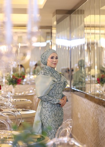 Uzun Kollu Yüksek Yakalı Turkuaz  Nişan Elbisesi - Görsel 9