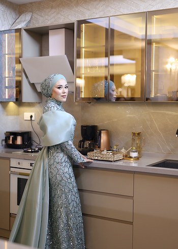 Uzun Kollu Yüksek Yakalı Turkuaz  Nişan Elbisesi - Görsel 4