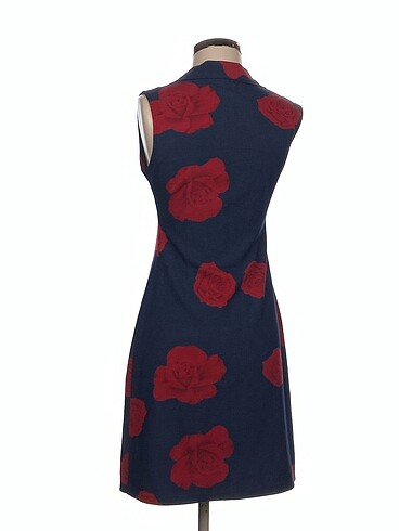 38 Beden Vintage Love Kısa Elbise %70 İndirimli.