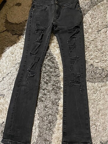River Island Dizleri yırtık jeans