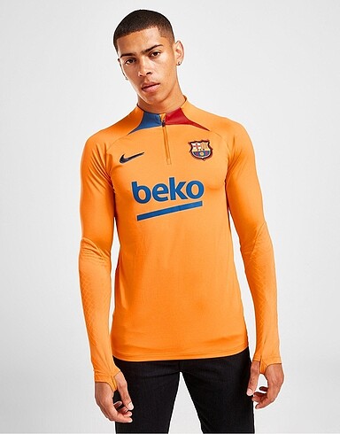 Nike X Barcelona Spor Üst