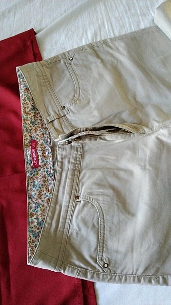 42 Beden kırmızı Renk GÖMLEK VE PANTALON. 42 BEDEN