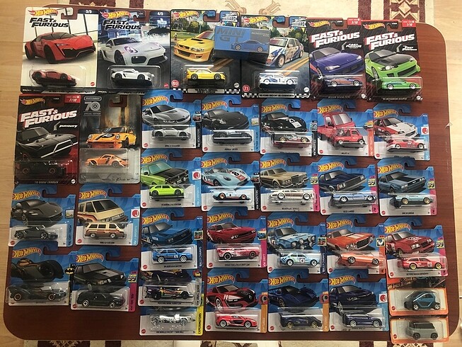 Hotwheels koleksiyonum acil satılıktır