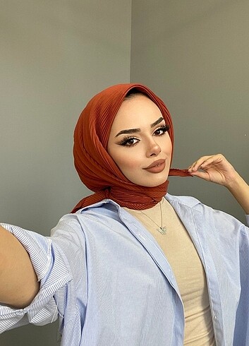 Karaca PİLİSELİ EŞARP 