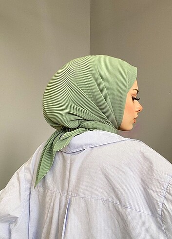 Zara Piliseli eşarp 