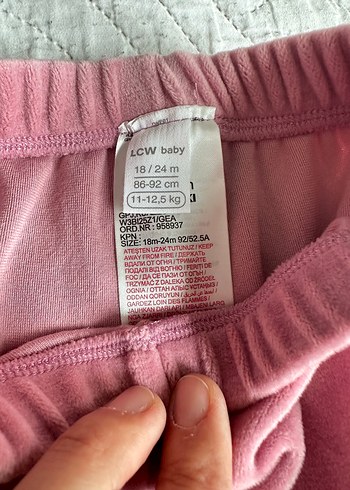 LC Waikiki Pembe Bebek Kız Uzun Kollu Fırfırlı Takım