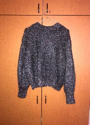 H&M Kazak