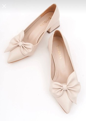 Bej Fiyonklu Kadın Klasik Topuklu Ayakkabı - Görsel 4