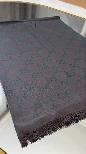 Gucci Çift Taraflı İpeksi Kaşmir Şal