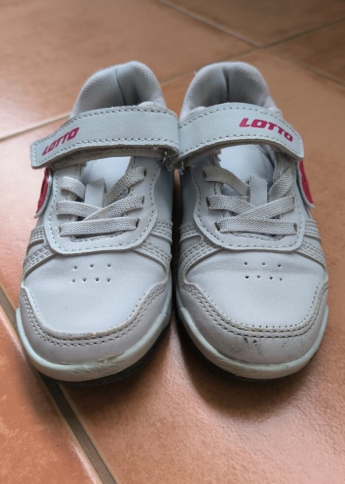 Lotto spor ayakkabı 27 no - Görsel 3