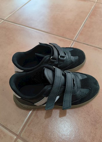 Siyah Cırt Cırtlı Çocuk Spor Ayakkabı - Görsel 2