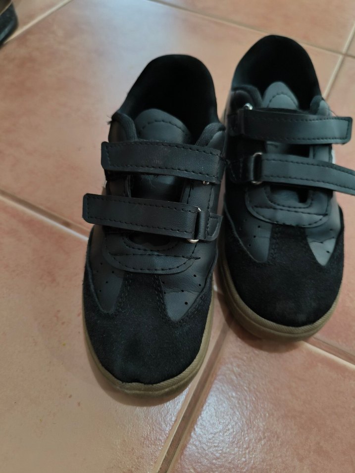 Siyah Cırt Cırtlı Çocuk Spor Ayakkabı - Görsel 4