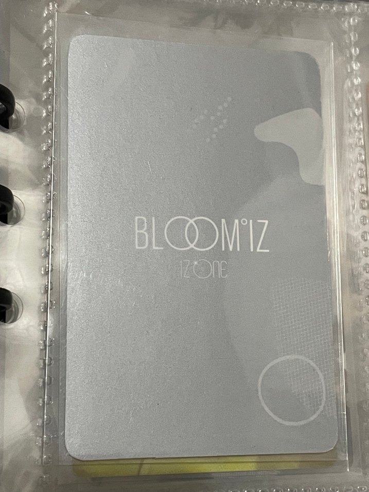 choi yena bloomiz izone iz*one orjinal pc photocard kpop kart - Görsel 2