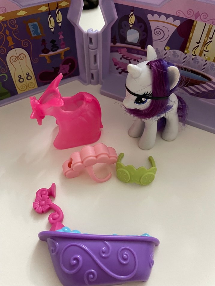 mlp rarity evi takas my little pony ACIKLAMAYI OKUYUN ILANI ALMA - Görsel 5