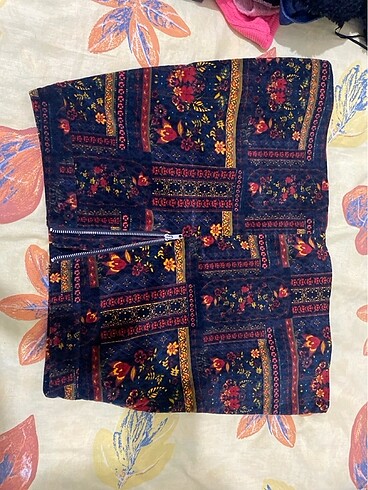 40 Beden çeşitli Renk Hm etek
