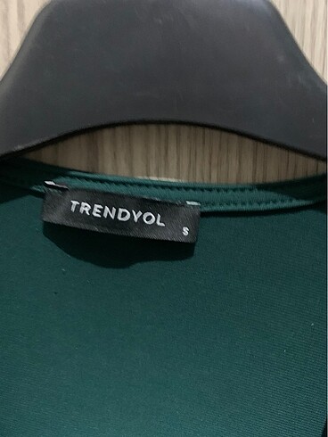 Trendyol & Milla Yeşil bluz