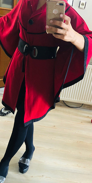 Pelerin tarzı üst 