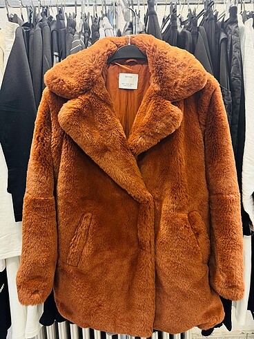 Bershka peluş kürk