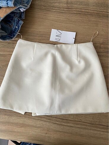 xs Beden Etiketli Zara Şort Etek