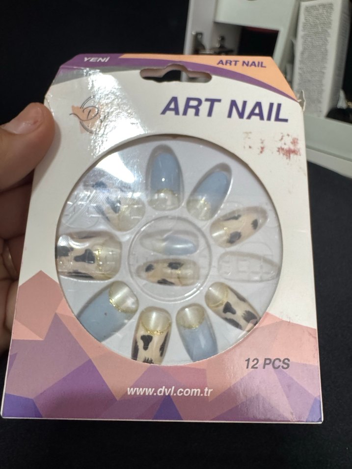 Mavi ve leopar desenli yapay tırnak seti - Görsel 5