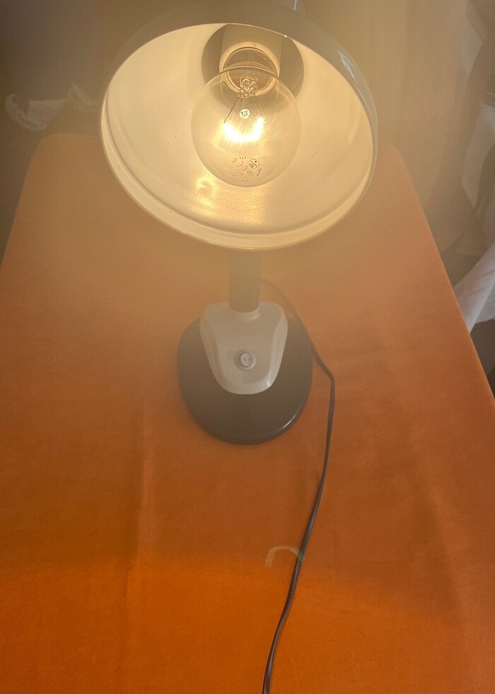 Beyaz masa lambası - Görsel 2