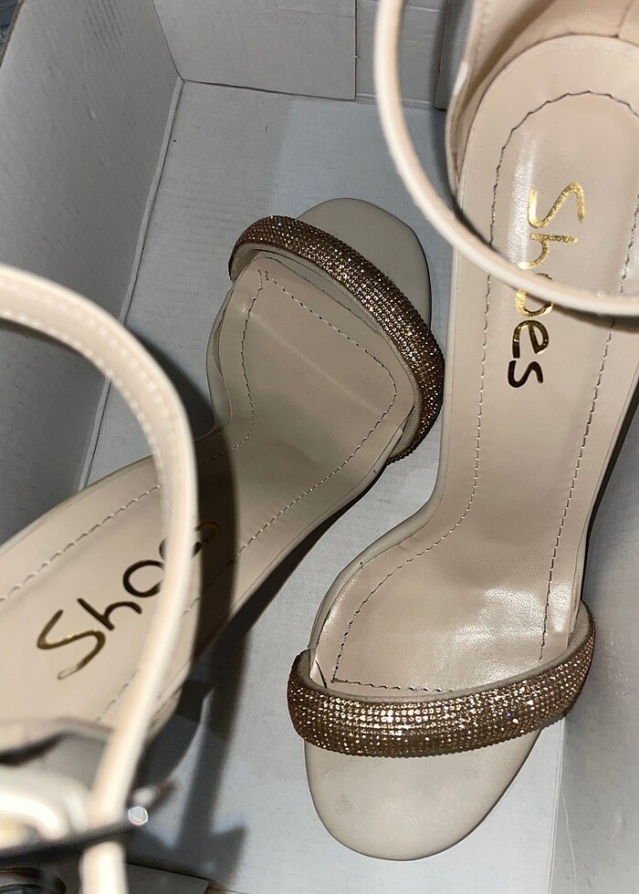 İnce topuk abiye ayakkabı - Görsel 2