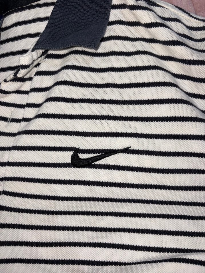 Nike Çizgili Polo Tişört — görsel 3/5