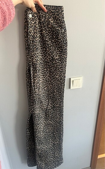 34 Beden siyah Renk Leopar pantolon