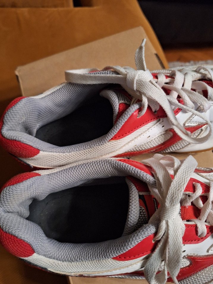 mizuno masa tenisi ayakkabısı 39 numara - Görsel 3