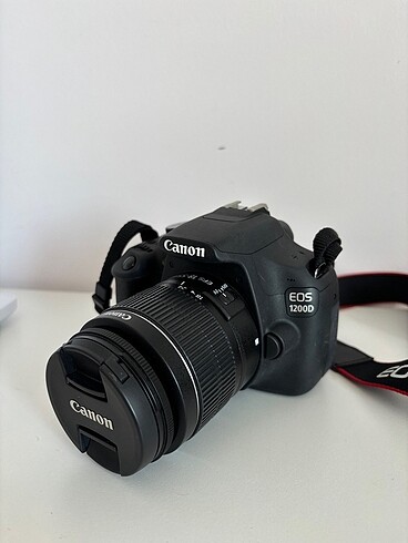 Canon 1200D
