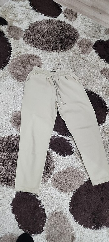m Beden ten rengi Renk Bej pantolon