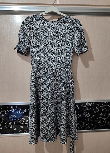 H&M Elbise