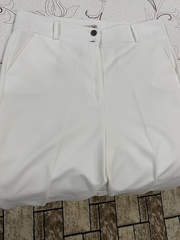 46 Beden Beyaz kumaş Pantalon yeni